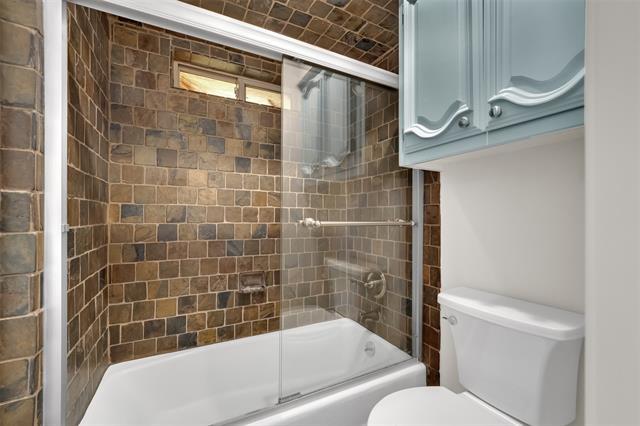 Building Photo - 9511 Robin Meadow Dr