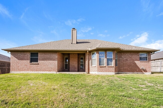 Building Photo - 512 Arbor Ln