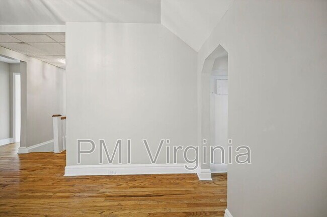 Building Photo - 2101 Hampton Blvd