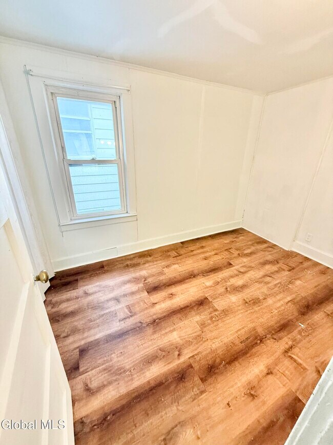 Building Photo - 1575 Carrie St