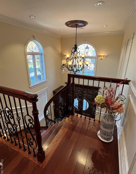 Building Photo - 55-69-69229 229th St