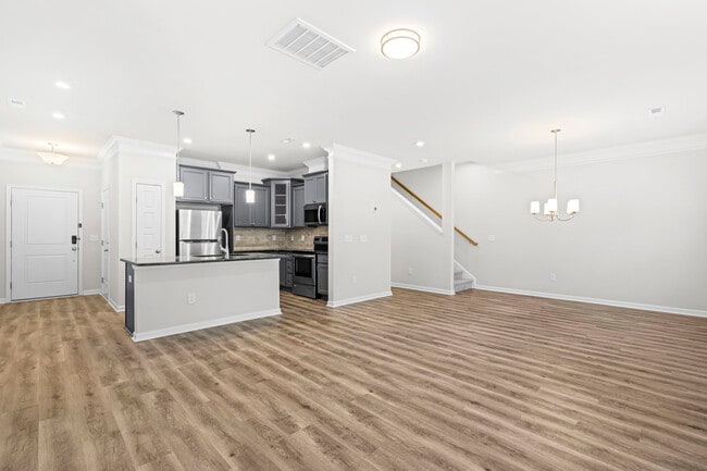 Building Photo - 252 Shingle Oak Rd