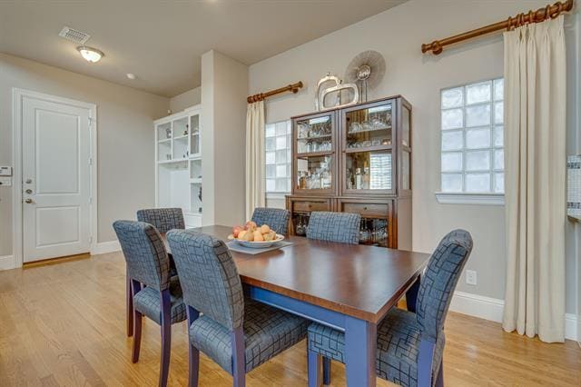 Building Photo - 528 Sandy Ln