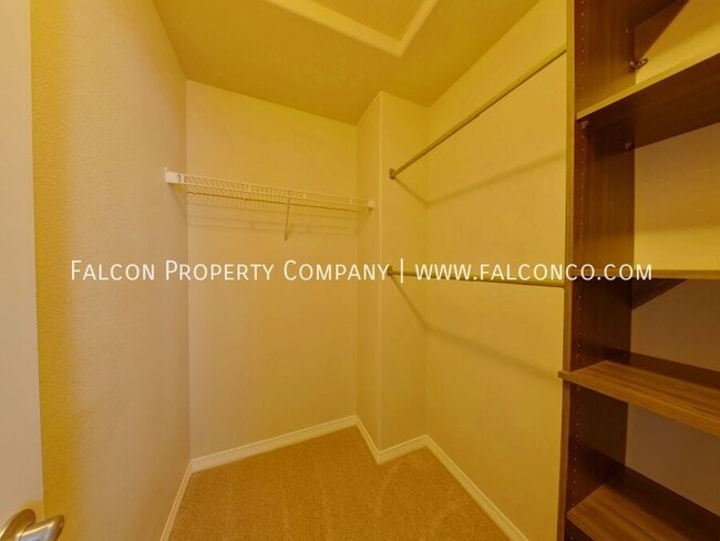 Building Photo - 12004 Eagle Crest Ct