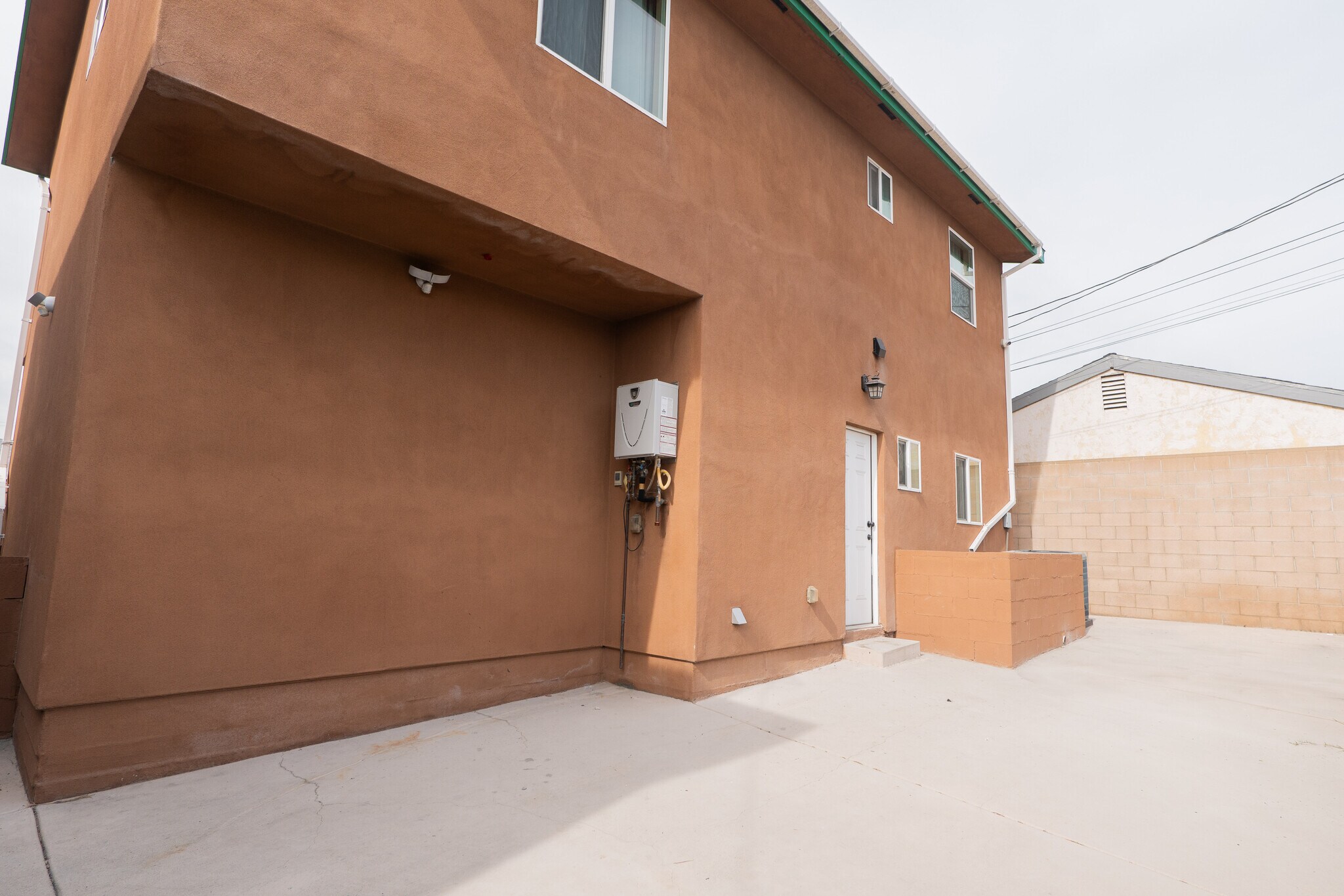 Back of the house - 938 S Bernal Ave