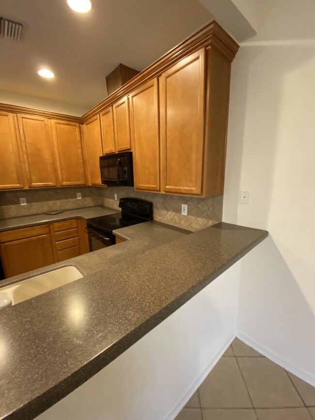 Building Photo - 12988 Spring Rain Rd