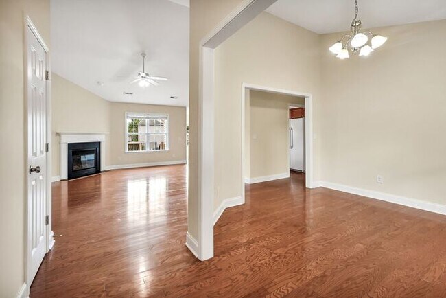 Building Photo - Leland Wedgewood at Lanvale community, Great open floor plan, on level, hardwoods, fire place, ma...