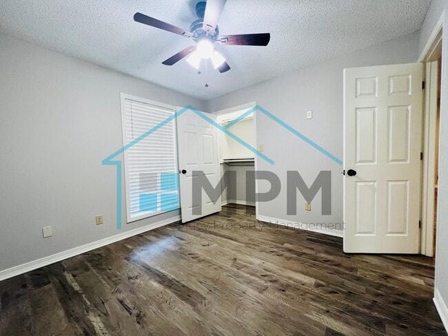 Building Photo - 212 LA-144