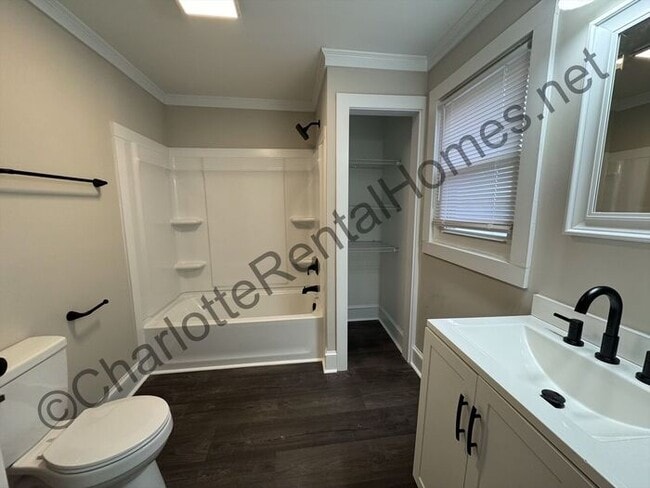 Building Photo - 2071 Startown Rd