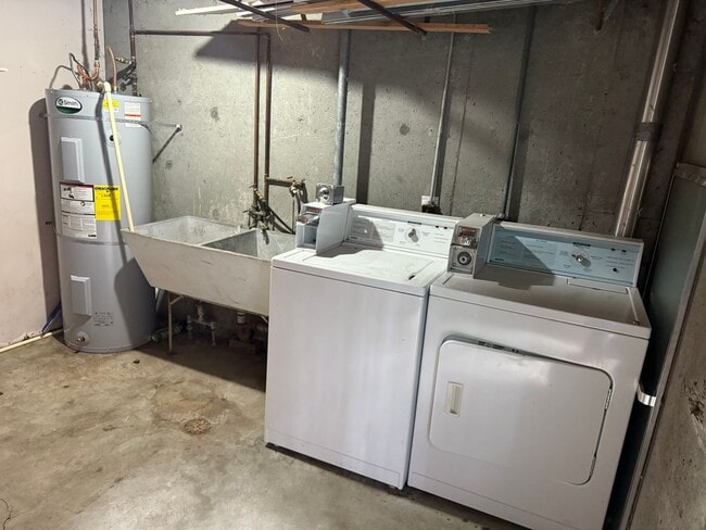 Building Photo - 376-25 (1605 &amp; 1607)