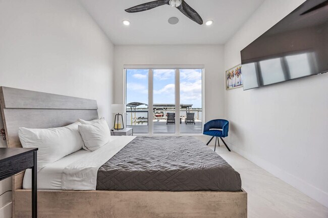 Building Photo - 2175 S Tropical Trail