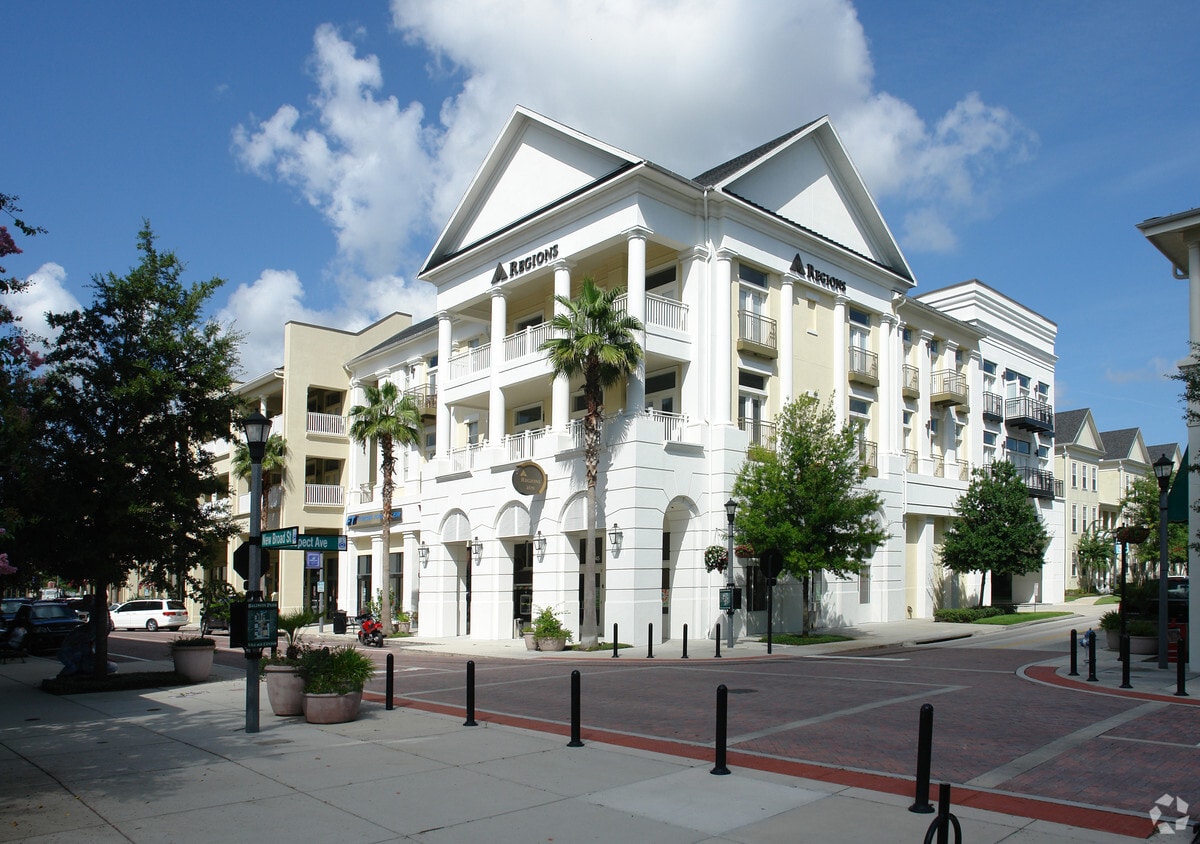 The Majestic at Downtown Baldwin Park 4828 New Broad St Orlando