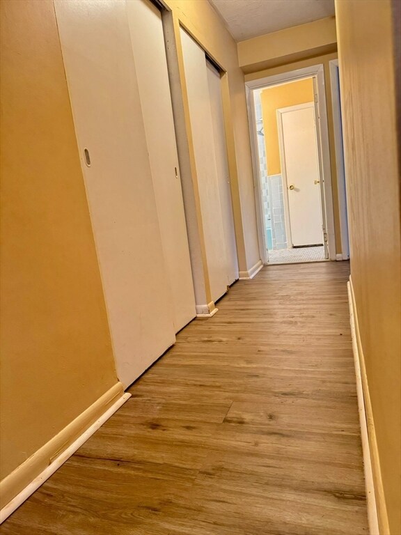 Building Photo - 32 Whites Ave