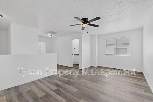 Building Photo - 10339 Vendaval Ave NW