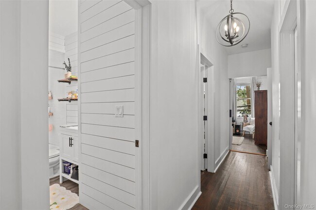 Building Photo - 40 Main St