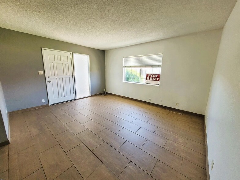 Building Photo - 6814 N 35th Ave