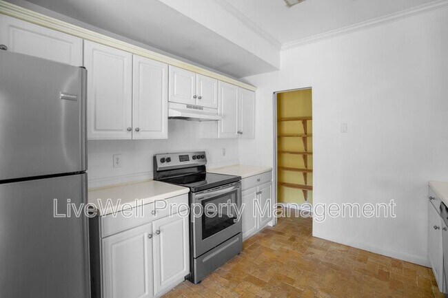 Building Photo - 428 Cambrian Ridge Trail