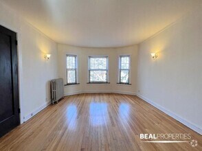 Building Photo - 1 bedroom in CHICAGO IL 60625