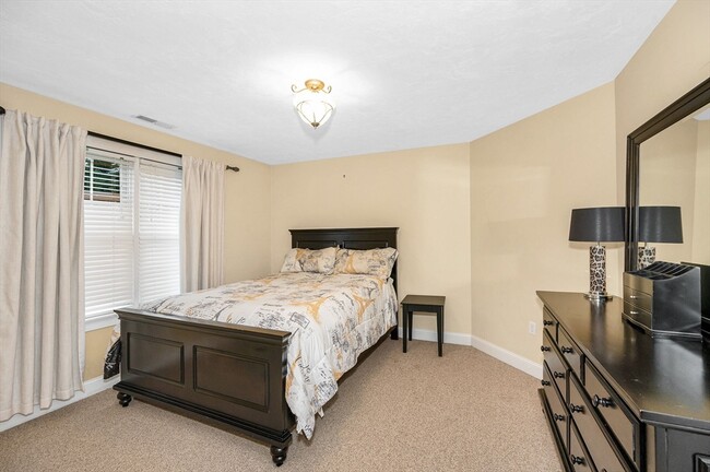 Building Photo - 41 Prospect Hill Dr