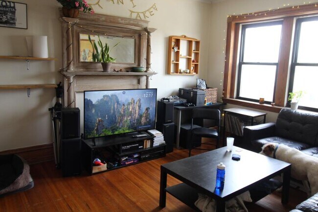 Primary Photo - 4.0 bedroom in Cambridge Massachusetts 02140
