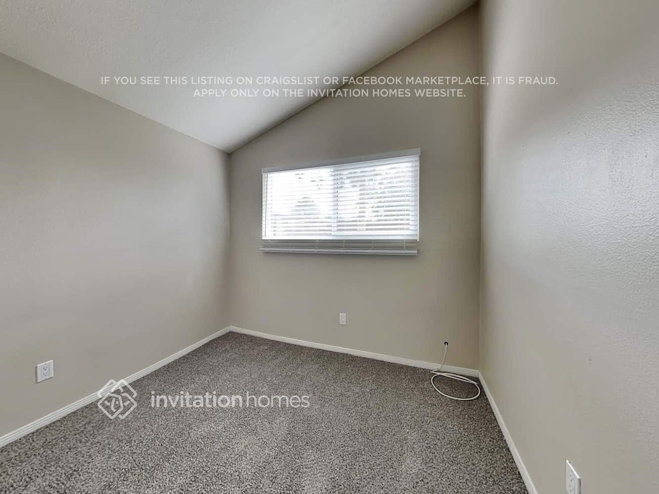 Building Photo - 27858 Crosspath Ave