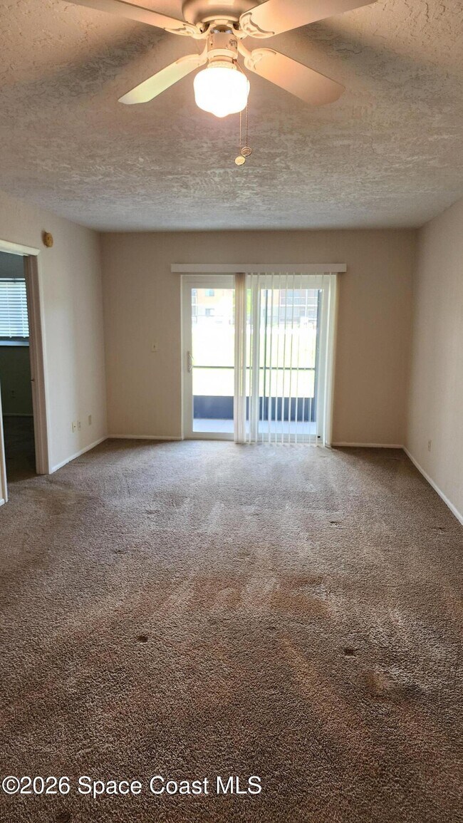 Building Photo - 1704 University Ln