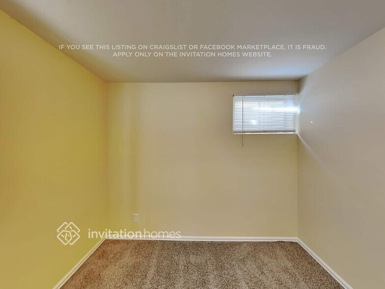 Building Photo - 77 Landoe Ln