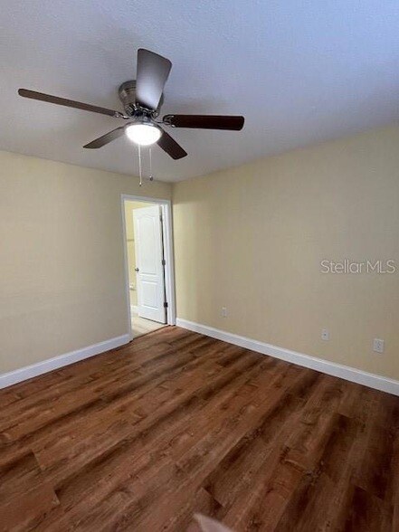 Building Photo - 326 Carina Cir