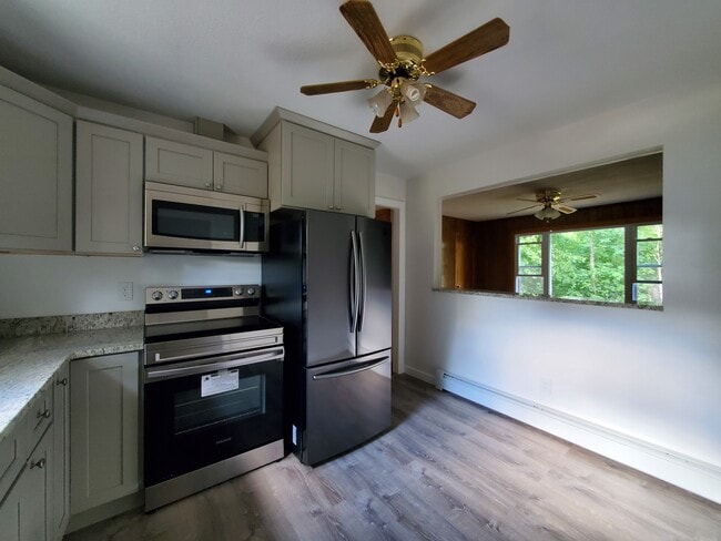 Building Photo - 1 Avon Dr