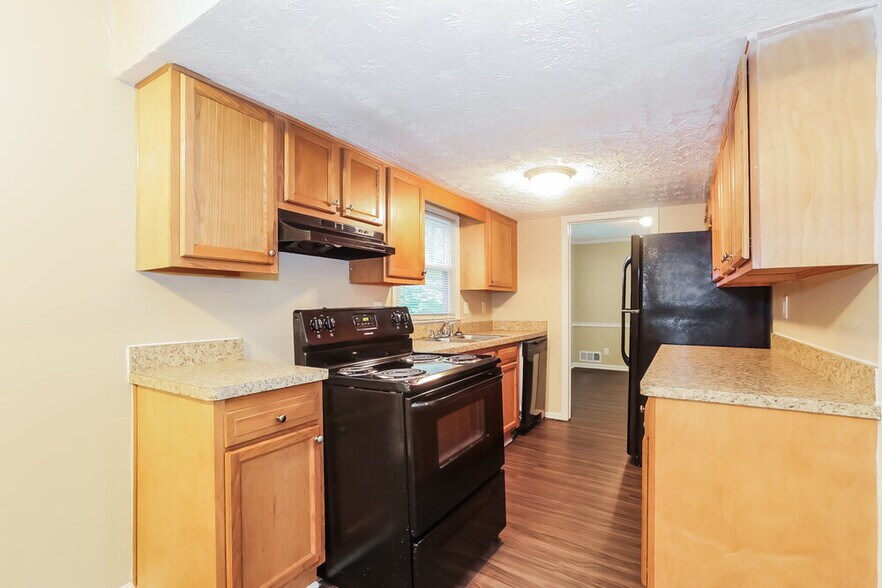 Building Photo - 3358 Creekway Dr