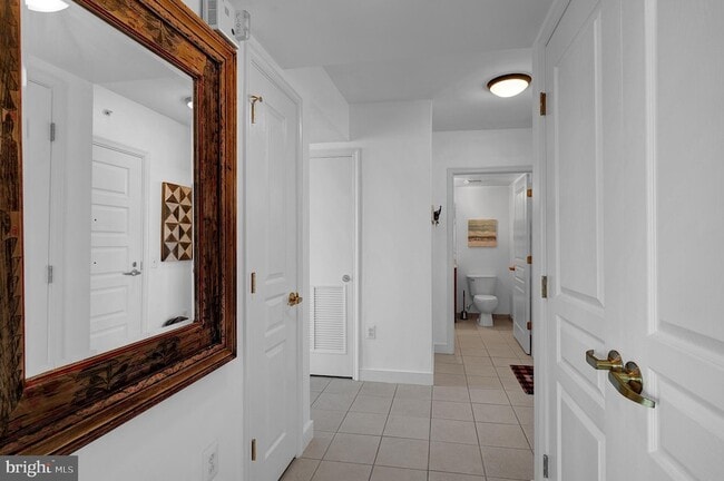 Building Photo - 616 E Street NW Unit 1118