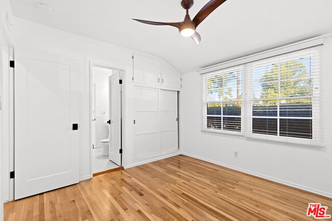 Building Photo - 12730 La Maida St