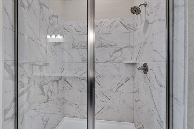 Building Photo - 206 Miramar Ave