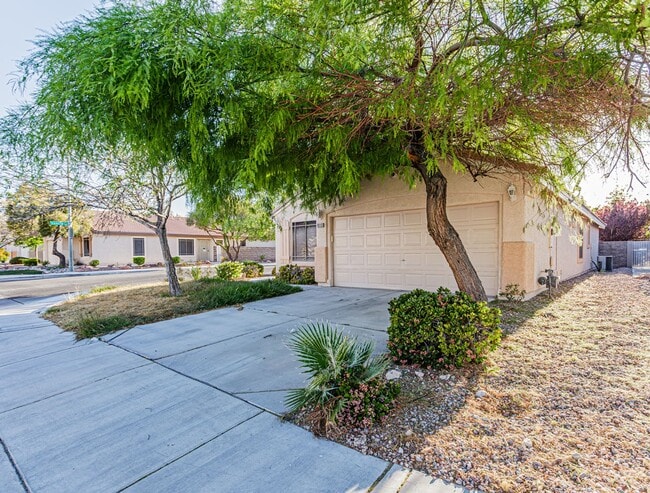 Building Photo - 1 Story home located in Southern Highlands.