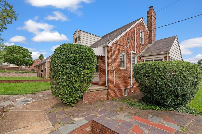 Building Photo - 3700 Kennedy Street