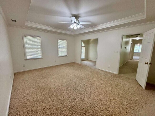 Building Photo - 4160 Creekwood Dr