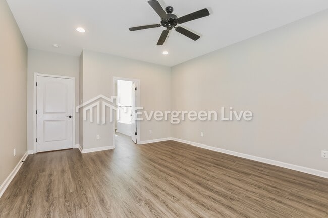 Building Photo - 4548 Western Woods Dr