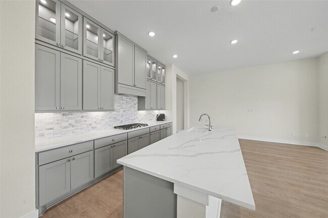 Building Photo - 5623 Logan Ridge Ln