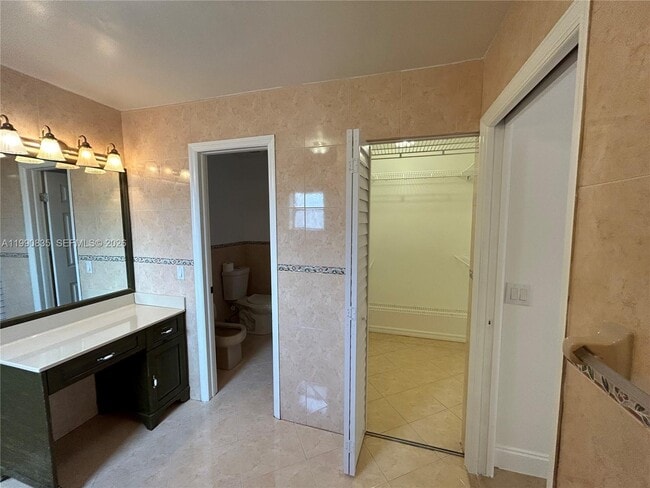 Building Photo - 8910 SW 4th Ln