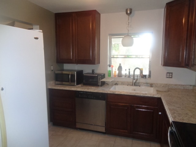 Building Photo - 8362 Cristobal Cir