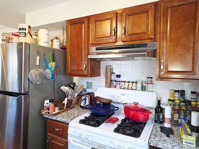 Building Photo - 70 Beaconwood Rd