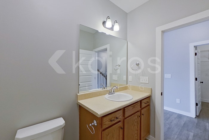 Building Photo - 180 White Oak Cir