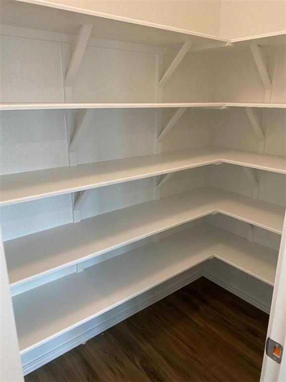 Building Photo - 215 Chickasaw Ln