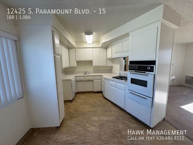 Building Photo - 12425 Paramount Blvd