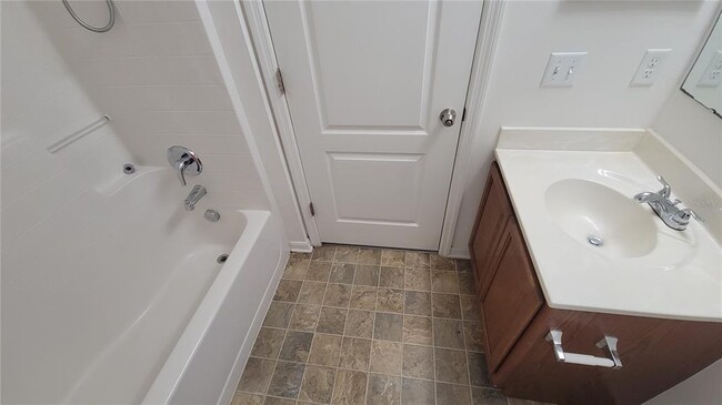 Building Photo - 4547 Ashburn Square Dr