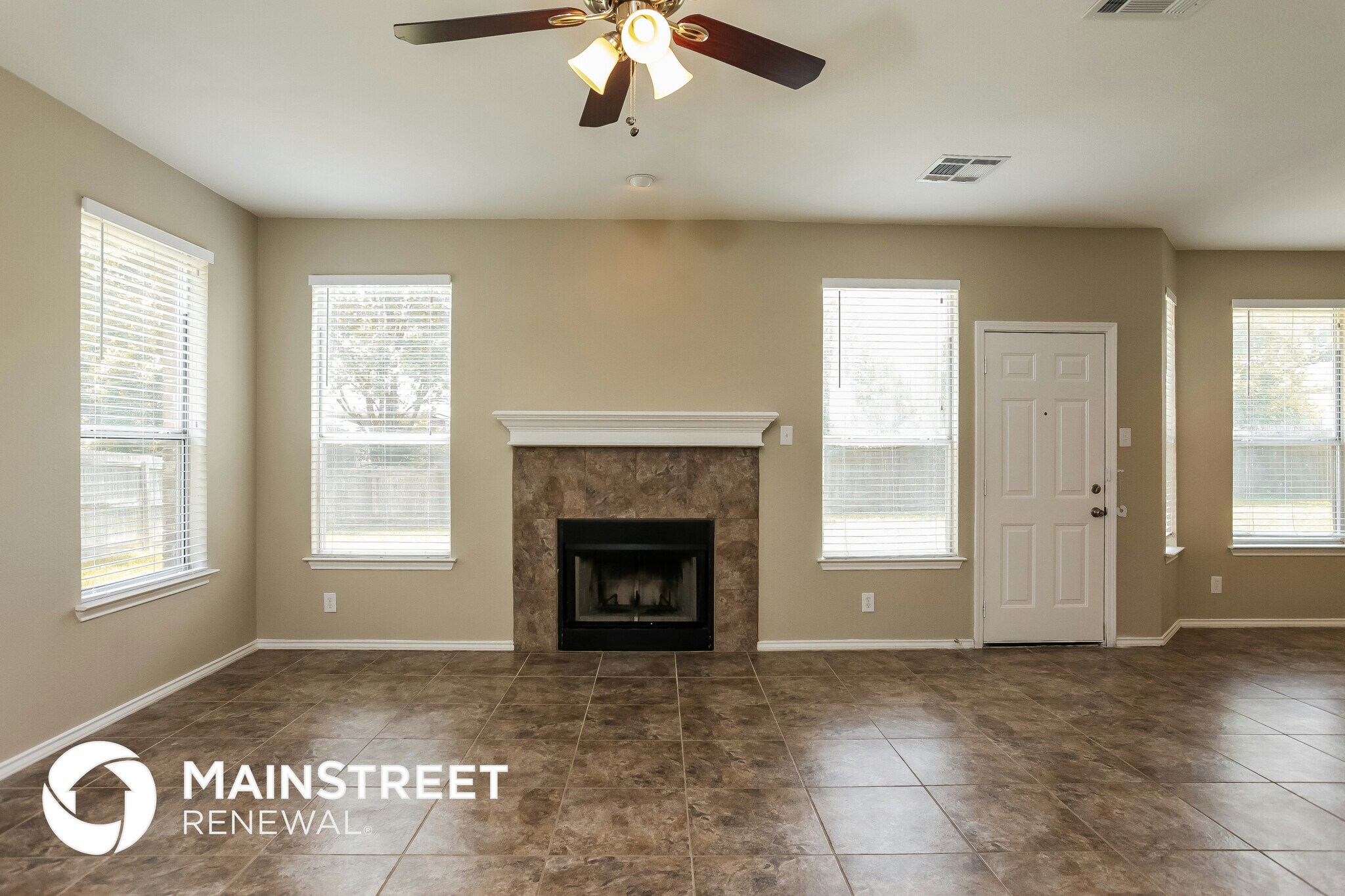 Building Photo - 8926 West Crk