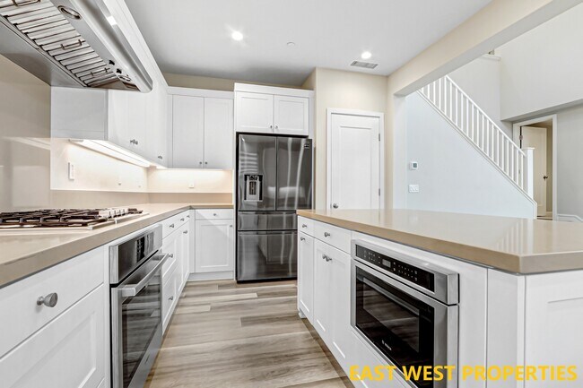 Building Photo - 117 Soaring Eagle