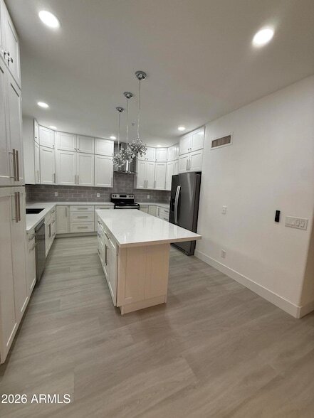 Building Photo - 12820 N Mountainside Dr