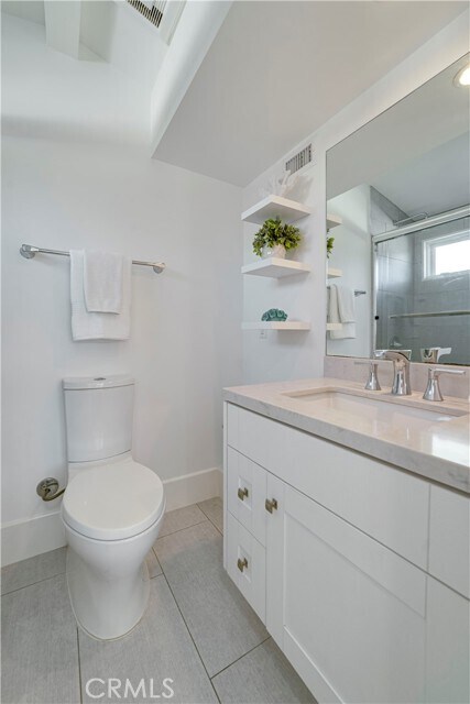 Building Photo - 608 Heliotrope Ave