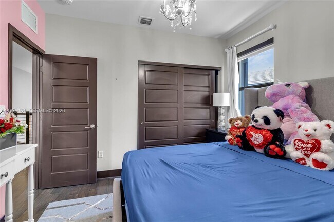 Building Photo - 16184 SW 136 Way